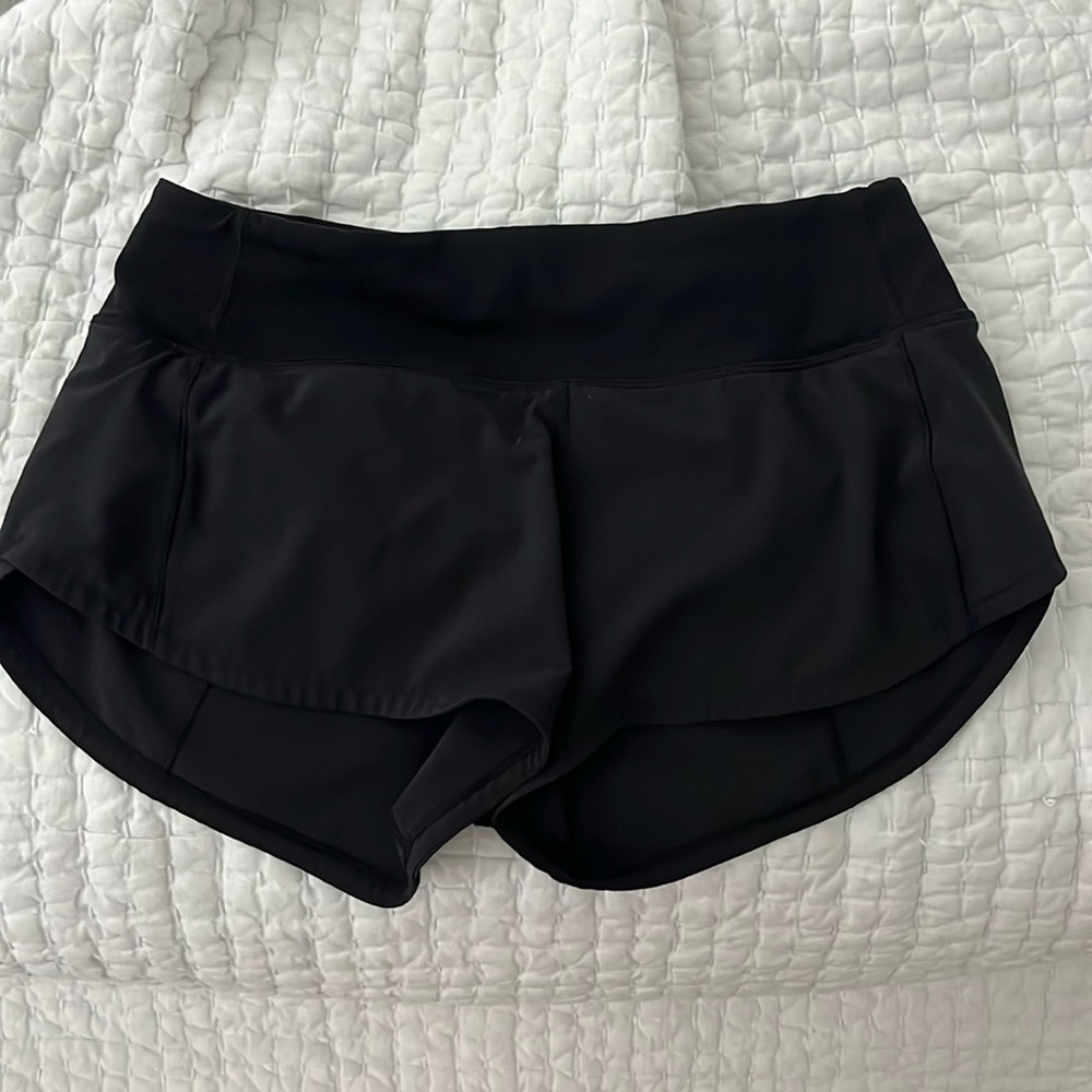 Black speed up shorts lululemon